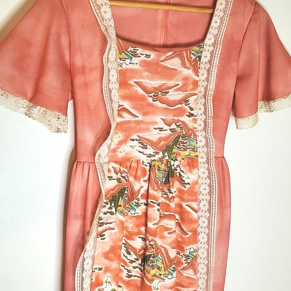 Salmon Vintage Long Dress with Hawaii Print, Lace Trim and Tie Waist - Picture 7 of 15